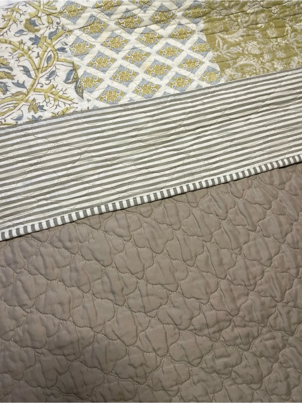 Heavy! JCPENNY. Quilt 86”x84” in bl/gray, gold, tan, & cream. 100% Cotton